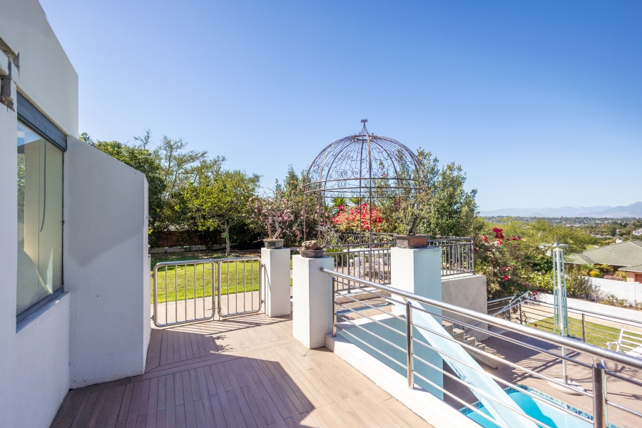 7 Bedroom Property for Sale in Welgedacht Western Cape